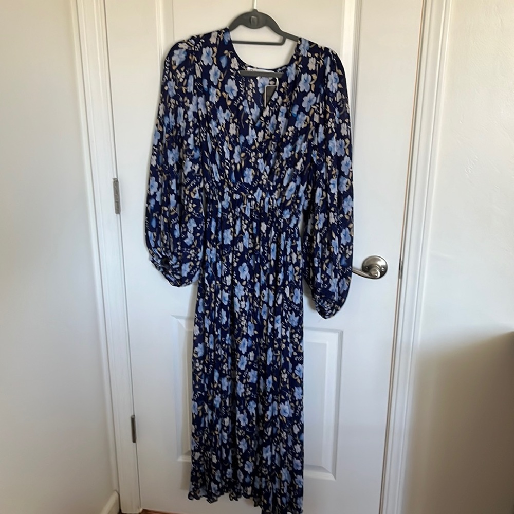 Floral Maxi Dress. Perfect Fall Dress
